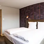 Maseven Messe Trudering Aparthotel 4*