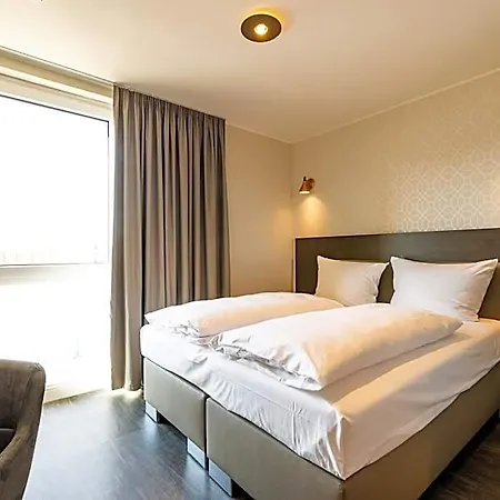 Maseven Messe Trudering Apartahotel 4*