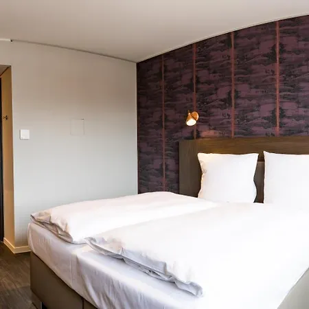 Maseven Messe Trudering Апарт-отель 4*